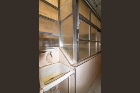 Apartamento à venda com 100m², 2 quartos e sem vaga Apartamento à venda com 100m², 2 quartos e sem vagaLavanderia