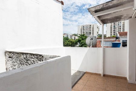 Casa à venda com 153m², 3 quartos e 1 vagaÁrea de Serviço 2