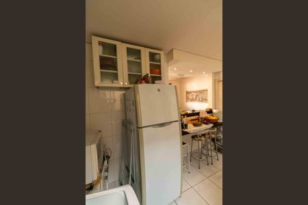 Apartamento à venda com 79m², 3 quartos e 1 vagaÁrea de Serviço