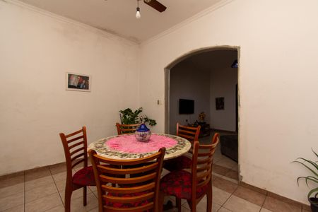 Casa à venda com 253m², 2 quartos e 1 vaga Casa à venda com 253m², 2 quartos e 1 vagaSala de Jantar