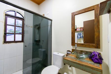 Casa à venda com 253m², 2 quartos e 1 vaga Casa à venda com 253m², 2 quartos e 1 vagaBanheiro da Suíte