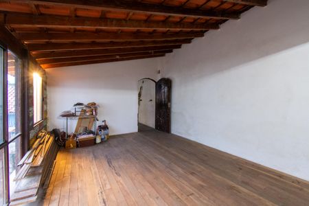 Casa à venda com 253m², 2 quartos e 1 vaga Casa à venda com 253m², 2 quartos e 1 vagaSala 2