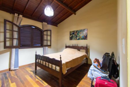 Casa à venda com 253m², 2 quartos e 1 vaga Casa à venda com 253m², 2 quartos e 1 vagaSuíte