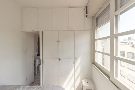 Apartamento à venda com 48m², 1 quarto e sem vagaQuarto