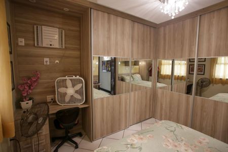 Casa de condomínio à venda com 396m², 4 quartos e 2 vagas Casa de condomínio à venda com 396m², 4 quartos e 2 vagasQuarto Suíte 1