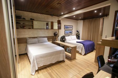 Casa de condomínio à venda com 396m², 4 quartos e 2 vagas Casa de condomínio à venda com 396m², 4 quartos e 2 vagasQuarto Suíte 2