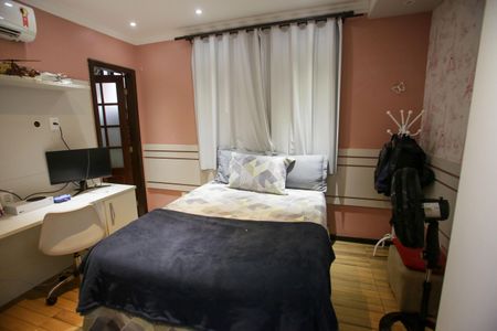 Casa de condomínio à venda com 396m², 4 quartos e 2 vagas Casa de condomínio à venda com 396m², 4 quartos e 2 vagasQuarto Suíte 3