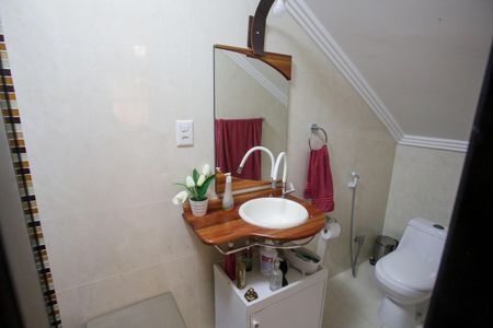 Casa de condomínio à venda com 396m², 4 quartos e 2 vagas Casa de condomínio à venda com 396m², 4 quartos e 2 vagasBanheiro da Suíte 1