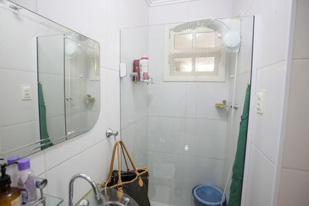 Casa de condomínio à venda com 396m², 4 quartos e 2 vagas Casa de condomínio à venda com 396m², 4 quartos e 2 vagasBanheiro de Serviço