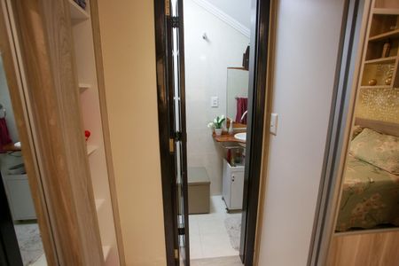 Casa de condomínio à venda com 396m², 4 quartos e 2 vagas Casa de condomínio à venda com 396m², 4 quartos e 2 vagasBanheiro da Suíte 1