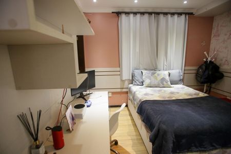 Casa de condomínio à venda com 396m², 4 quartos e 2 vagas Casa de condomínio à venda com 396m², 4 quartos e 2 vagasQuarto Suíte 3