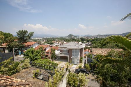 Casa de condomínio à venda com 396m², 4 quartos e 2 vagas Casa de condomínio à venda com 396m², 4 quartos e 2 vagasVista da Varanda