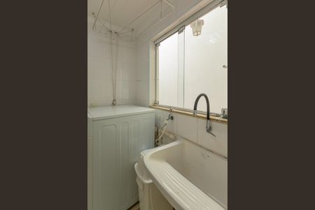 Casa à venda com 200m², 3 quartos e 3 vagas Casa à venda com 200m², 3 quartos e 3 vagasÁrea de Serviço
