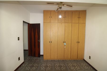 Casa à venda com 150m², 4 quartos e 2 vagasQuarto 2