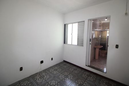 Casa à venda com 150m², 4 quartos e 2 vagasSuíte 