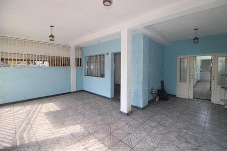 Casa à venda com 150m², 4 quartos e 2 vagasGaragem