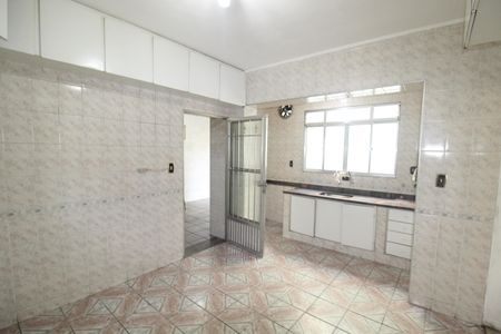 Casa à venda com 150m², 4 quartos e 2 vagasCozinha