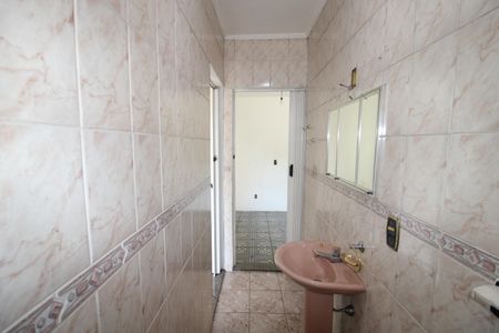 Casa à venda com 150m², 4 quartos e 2 vagasSuíte  Banheiro