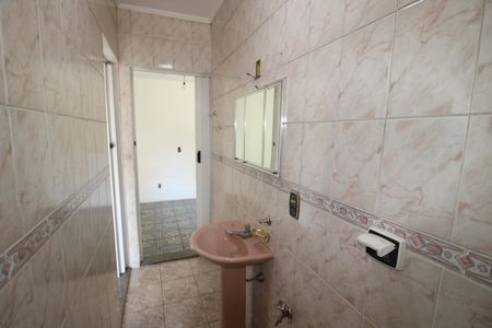Casa à venda com 150m², 4 quartos e 2 vagasSuíte  Banheiro