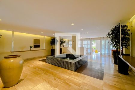 Apartamento à venda com 223m², 3 quartos e 4 vagas Apartamento à venda com 223m², 3 quartos e 4 vagasHall