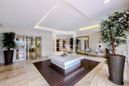 Apartamento à venda com 223m², 3 quartos e 4 vagas Apartamento à venda com 223m², 3 quartos e 4 vagasHall