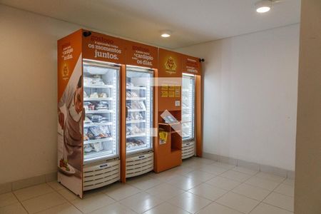 Apartamento à venda com 223m², 3 quartos e 4 vagas Apartamento à venda com 223m², 3 quartos e 4 vagasMercadinho