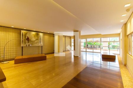 Apartamento à venda com 223m², 3 quartos e 4 vagas Apartamento à venda com 223m², 3 quartos e 4 vagasHall