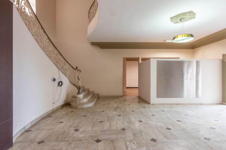 Casa à venda com 690m², 7 quartos e 16 vagasSala