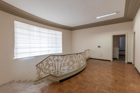 Casa à venda com 690m², 7 quartos e 16 vagasSala