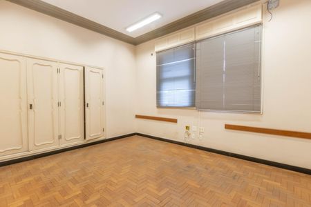 Casa à venda com 690m², 7 quartos e 16 vagasQuarto