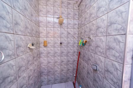 Casa à venda com 175m², 3 quartos e 2 vagas Casa à venda com 175m², 3 quartos e 2 vagascasa 2 -banheiro