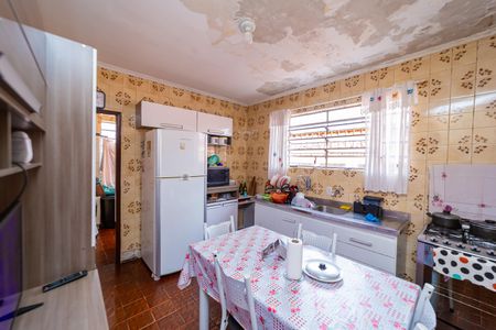 Casa à venda com 175m², 3 quartos e 2 vagas Casa à venda com 175m², 3 quartos e 2 vagasCozinha