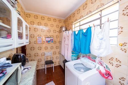 Casa à venda com 175m², 3 quartos e 2 vagas Casa à venda com 175m², 3 quartos e 2 vagasÁrea de Serviço