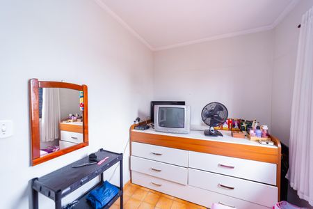 Casa à venda com 175m², 3 quartos e 2 vagas Casa à venda com 175m², 3 quartos e 2 vagasQuarto 2