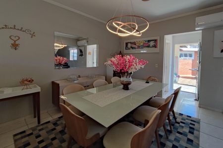 Casa à venda com 295m², 4 quartos e 2 vagasSala de Jantar