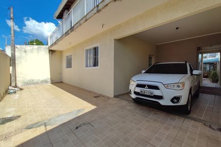 Casa à venda com 295m², 4 quartos e 2 vagasQuintal - Garagem