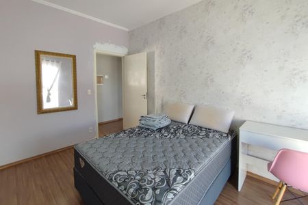 Casa à venda com 295m², 4 quartos e 2 vagasQuarto 2