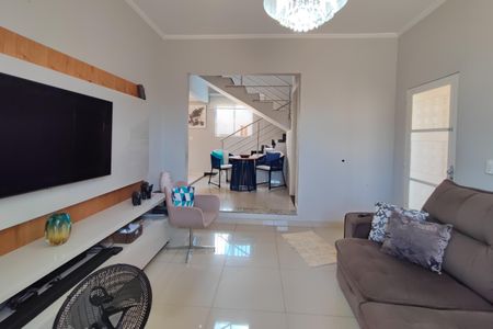 Casa à venda com 295m², 4 quartos e 2 vagasSala de Estar
