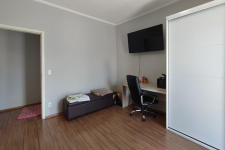 Casa à venda com 295m², 4 quartos e 2 vagasQuarto 3