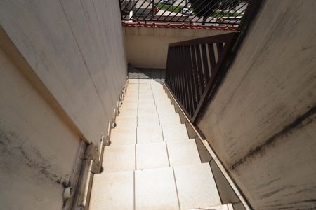 Casa à venda com 137m², 3 quartos e 2 vagasEscada