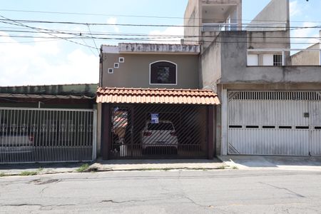 Casa à venda com 137m², 3 quartos e 2 vagasFachada