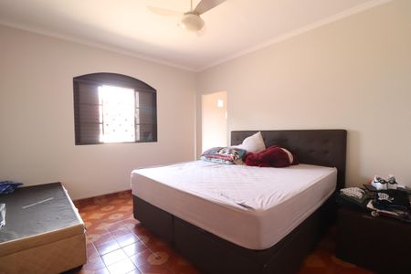 Casa à venda com 137m², 3 quartos e 2 vagasQuarto 1