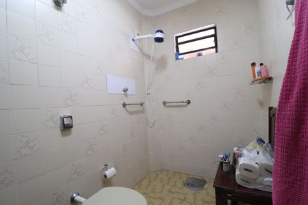 Casa à venda com 137m², 3 quartos e 2 vagasBanheiro 2