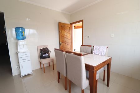 Casa à venda com 137m², 3 quartos e 2 vagasCozinha