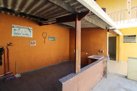 Casa à venda com 140m², 4 quartos e 1 vagaÁrea de Serviço