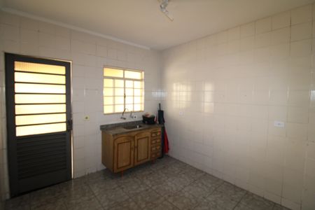 Casa à venda com 140m², 4 quartos e 1 vagaCasa 2 - Cozinha