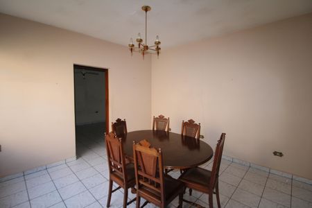 Casa à venda com 140m², 4 quartos e 1 vagaSala de Jantar