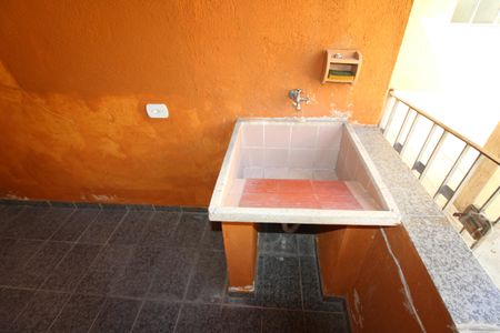 Casa à venda com 140m², 4 quartos e 1 vagaÁrea de Serviço