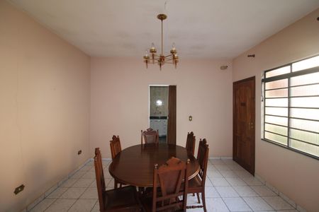 Casa à venda com 140m², 4 quartos e 1 vagaSala de Jantar