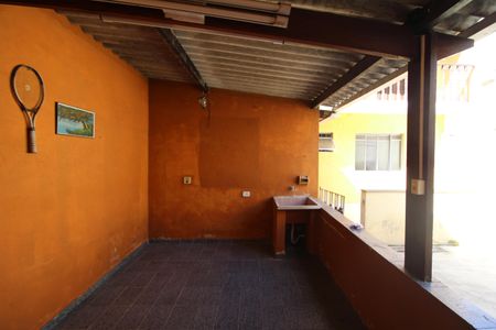 Casa à venda com 140m², 4 quartos e 1 vagaÁrea de Serviço